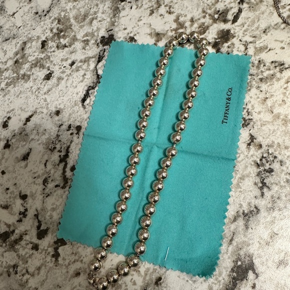 TIFFANY & CO. PEARL NECKLACE - Picture 7 of 16